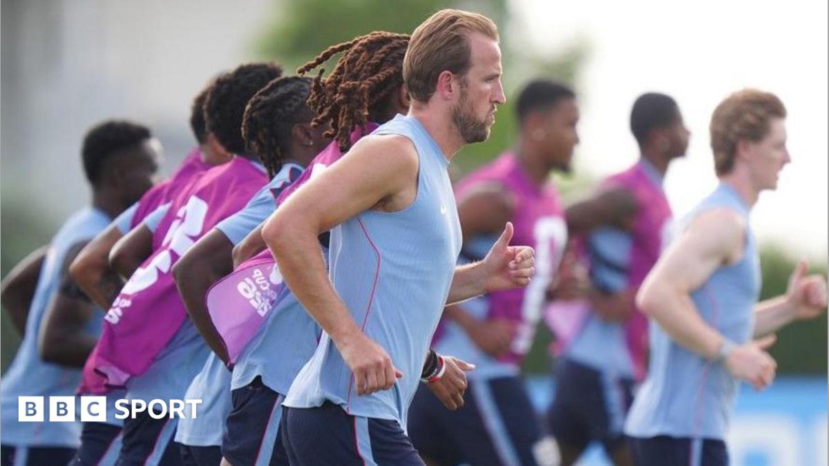 世界杯2026:英格兰的古埃希、赖斯和詹姆斯在与挪威比赛前训练